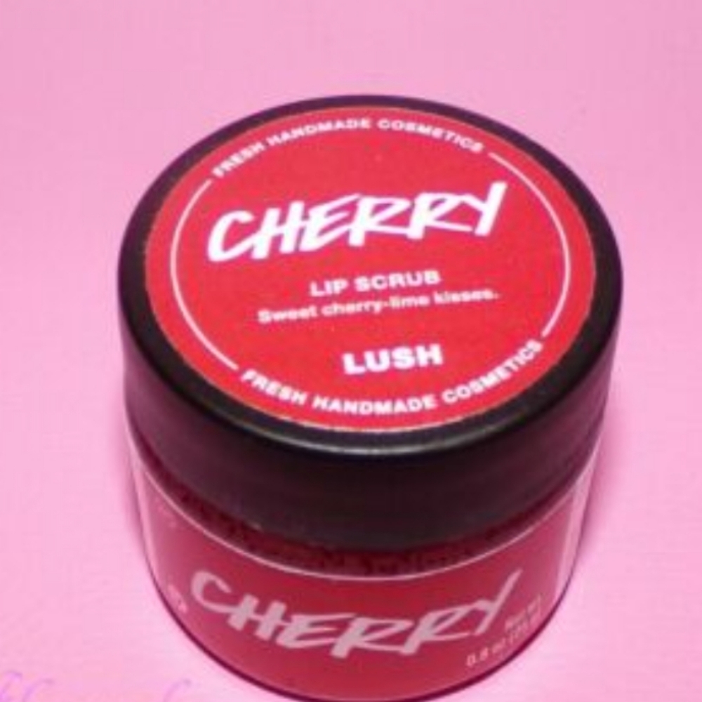 🧚‍♀️CHERRY Lush USA Lip Scrub NWT - Picture 2 of 4
